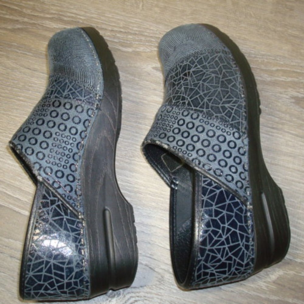 Sanita Clogs Navy Blue [WM Sz 7.5-8]